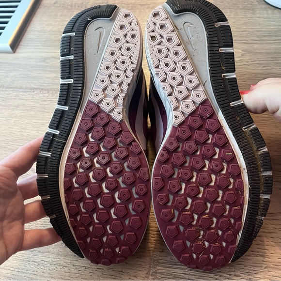 3 pairs of Women’s Nike Shoes - Picture 4 of 16